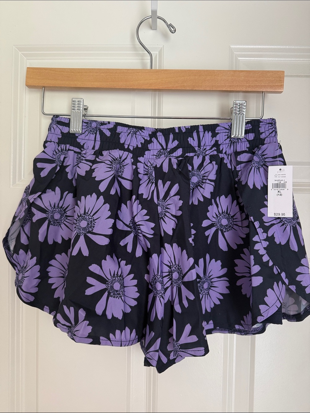 GAP kids- Girls - Black Floral Dolphin Shorts with Purple Daisy Print